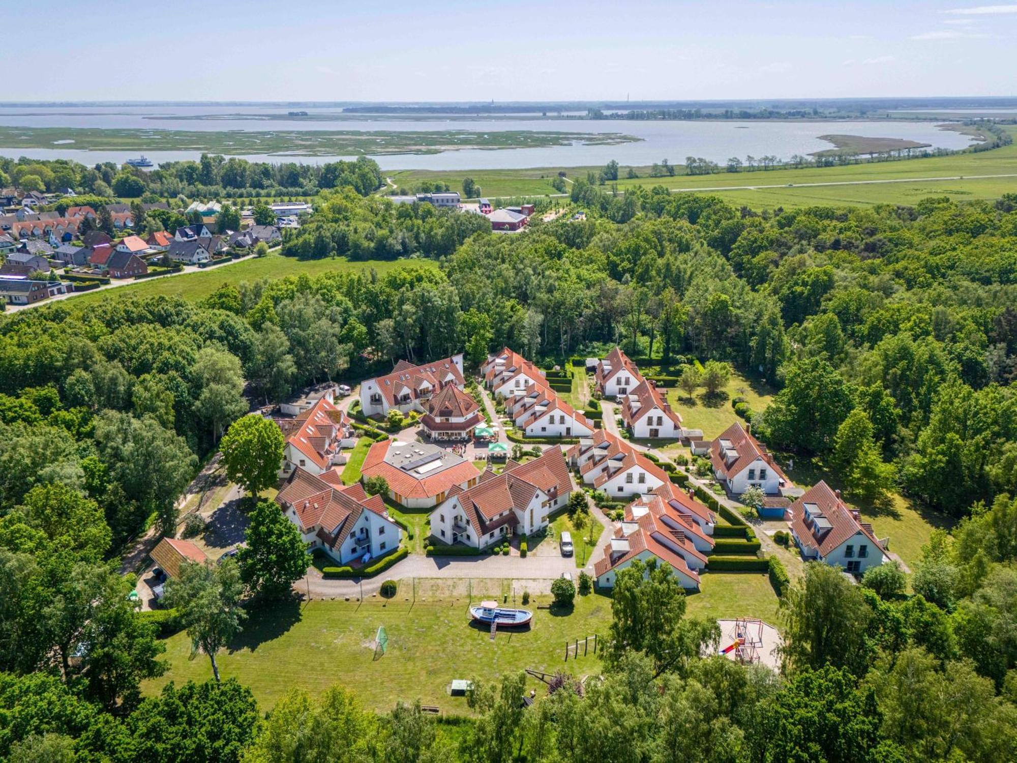 Ferienpark Freesenbruch Wohnung 4 2 - Ostseeperle Zingst Bagian luar foto