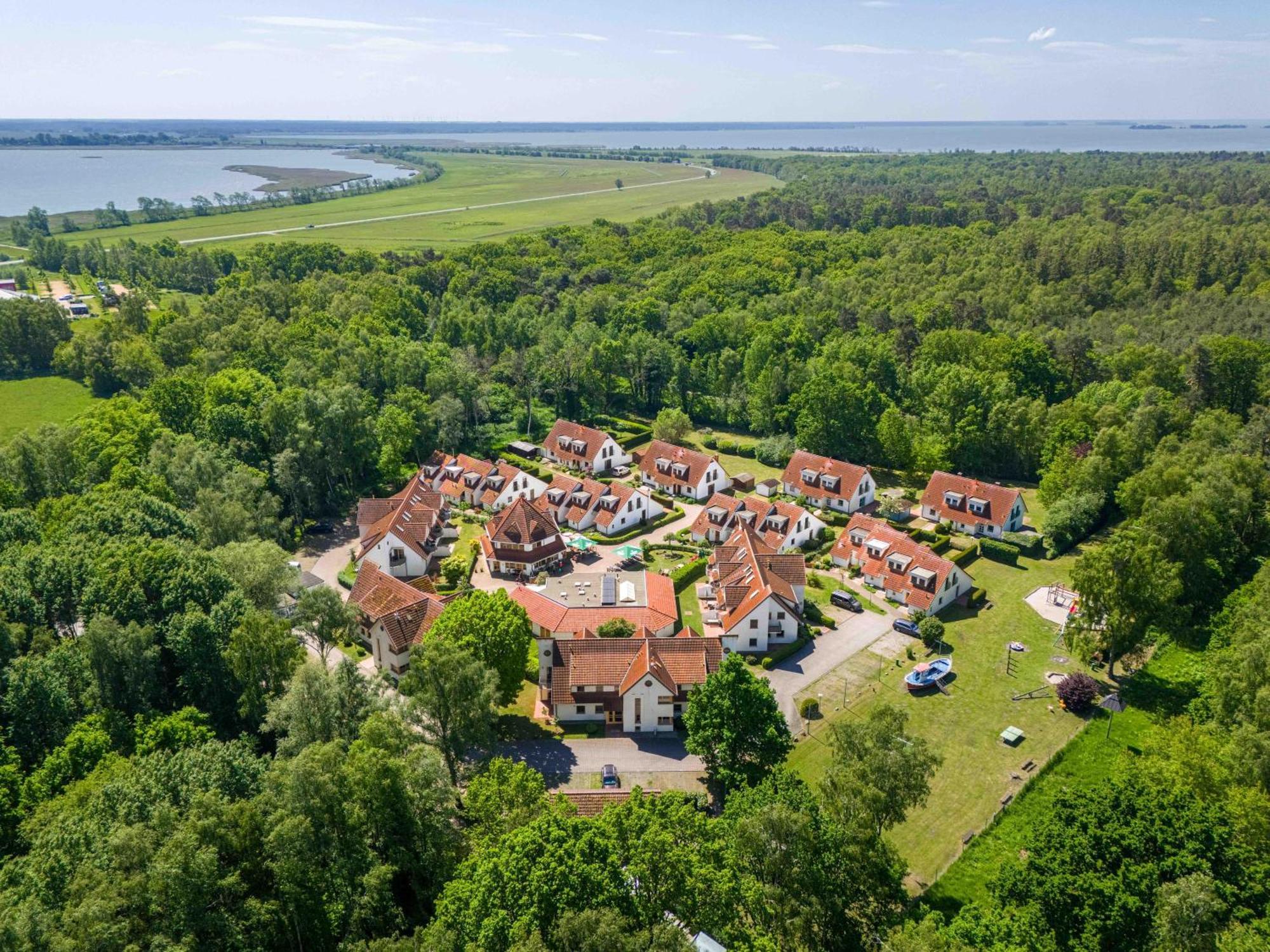 Ferienpark Freesenbruch Wohnung 4 2 - Ostseeperle Zingst Bagian luar foto